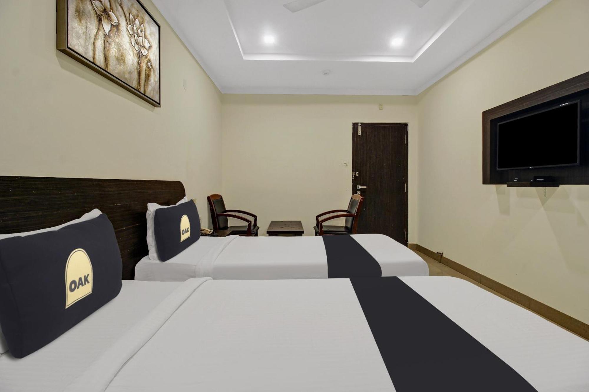 Super Townhouse Oak Lb Nagar Ramoji Hotel Hyderabad Exterior photo