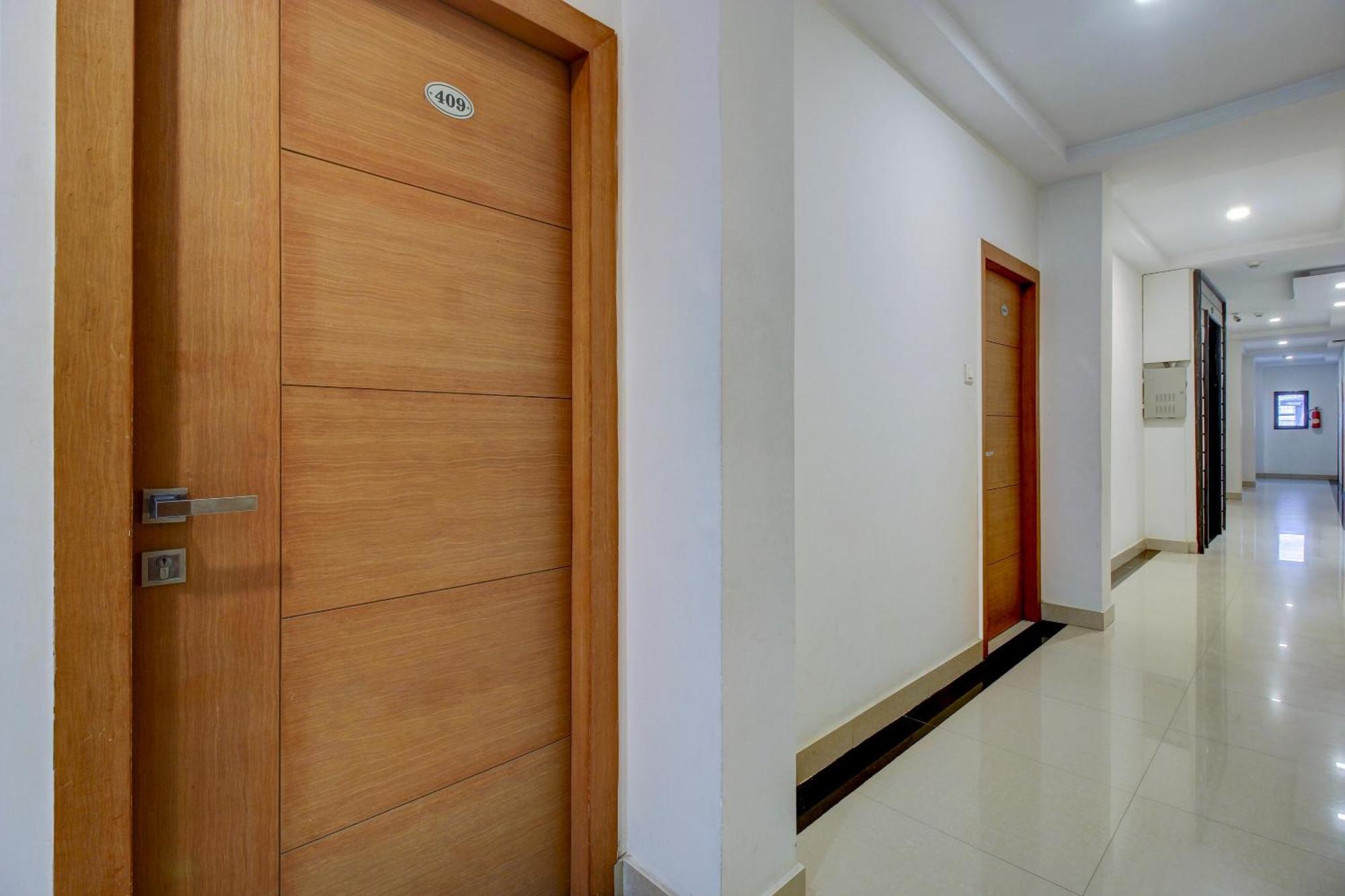 Super Townhouse Oak Lb Nagar Ramoji Hotel Hyderabad Exterior photo