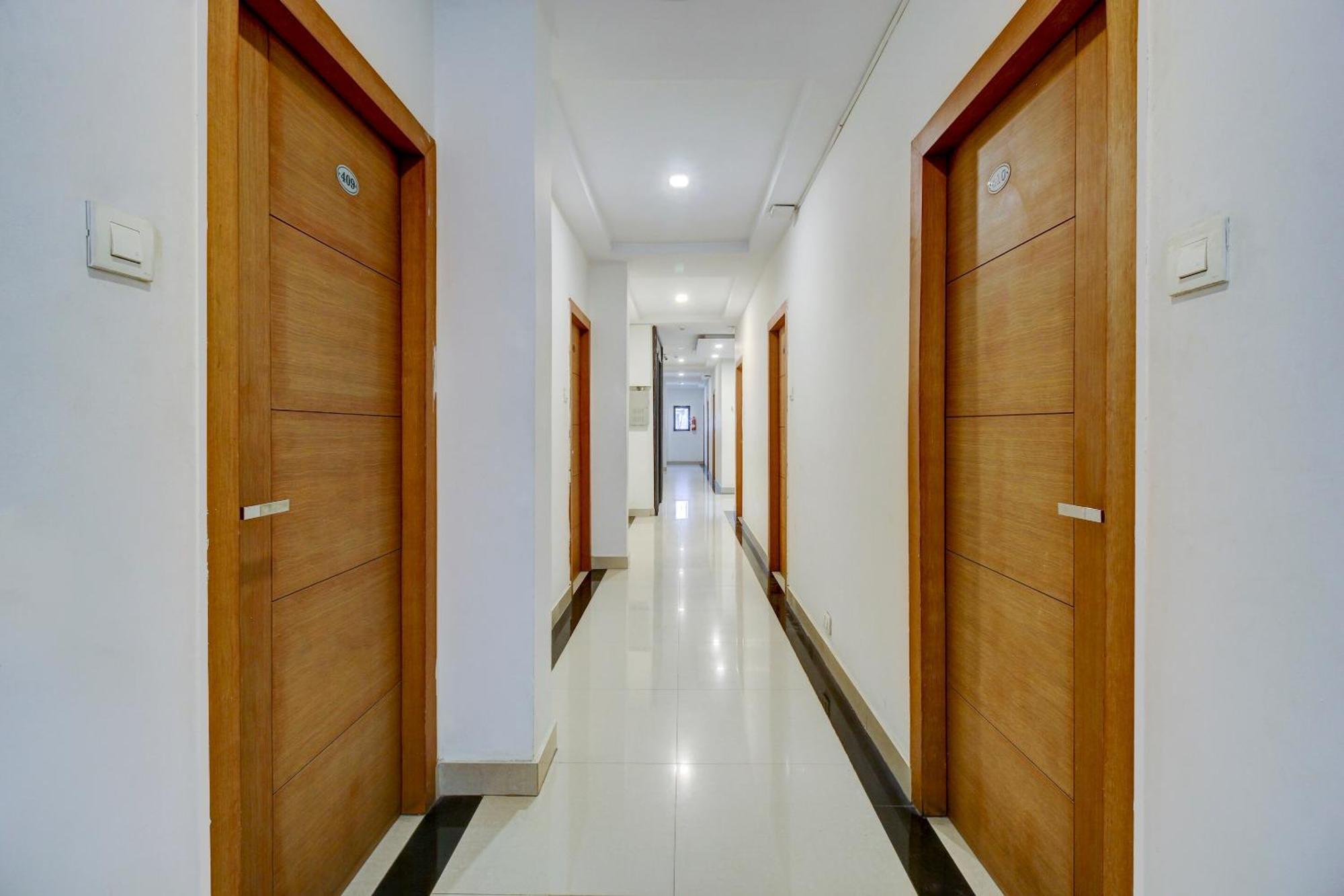Super Townhouse Oak Lb Nagar Ramoji Hotel Hyderabad Exterior photo