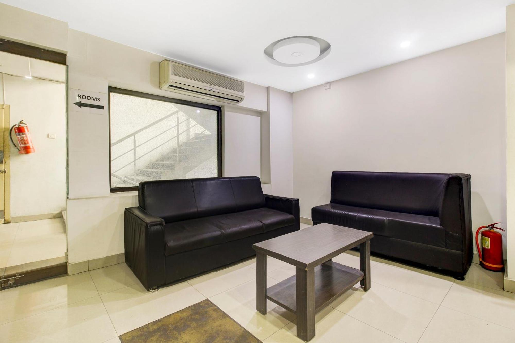 Super Townhouse Oak Lb Nagar Ramoji Hotel Hyderabad Exterior photo